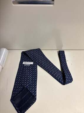 Giorgio Armani Cravatte Navy Blue Geometric Diamond Print 100% Silk Tie